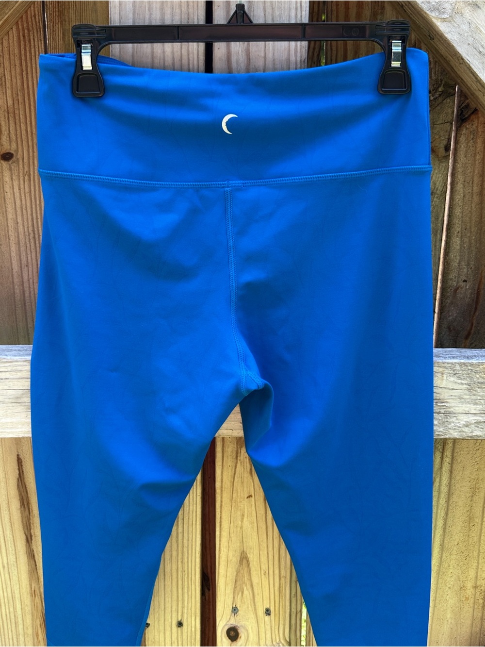 ZYIA Capri Leggings in Bright Blue - Picture 3 of 3